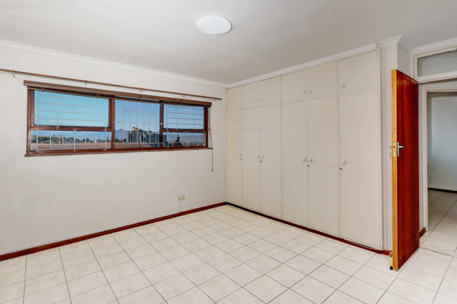 To Let 3 Bedroom Property for Rent in Loevenstein Western Cape